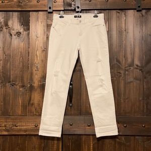 NWOT Banana Republic White Boyfriend Distressed Jean - 28/6
